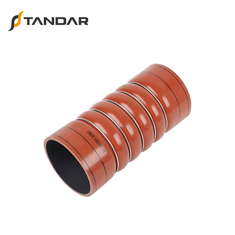 81963010557 81963010590 Automotive Engine Oil Coolant Pipe Radiator Hose Water Hose for MAN