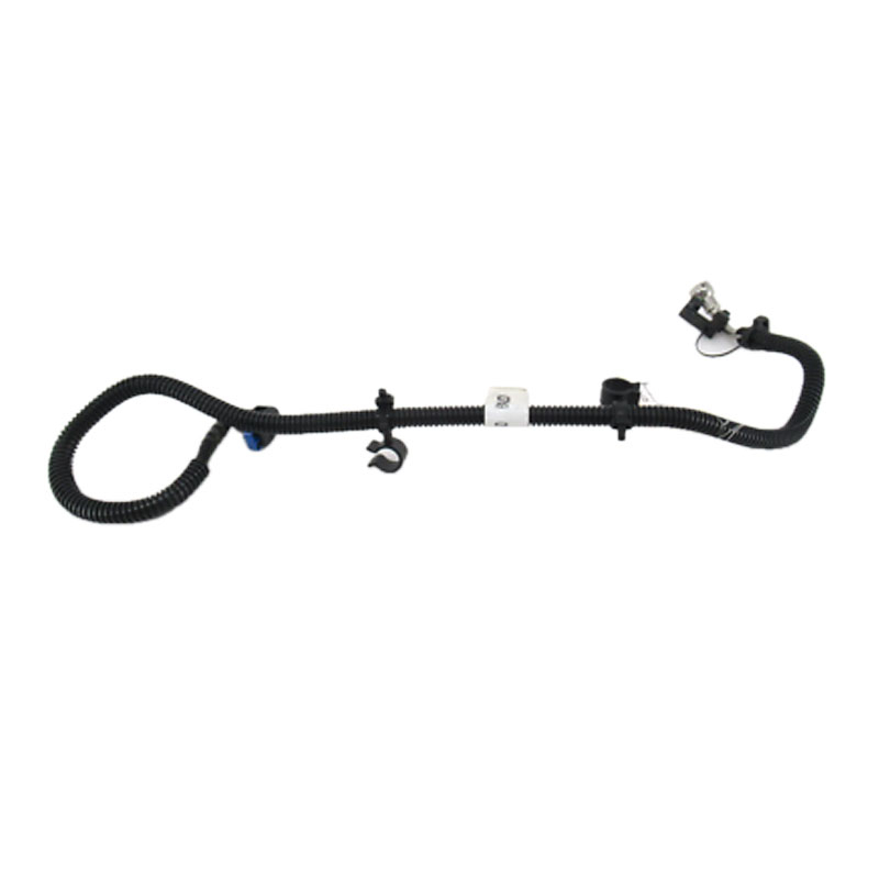 6814149AD High Quality and Well-sealed Automotive Engine Fuel Supply Hose for Jeep Wrangler 2012-2018