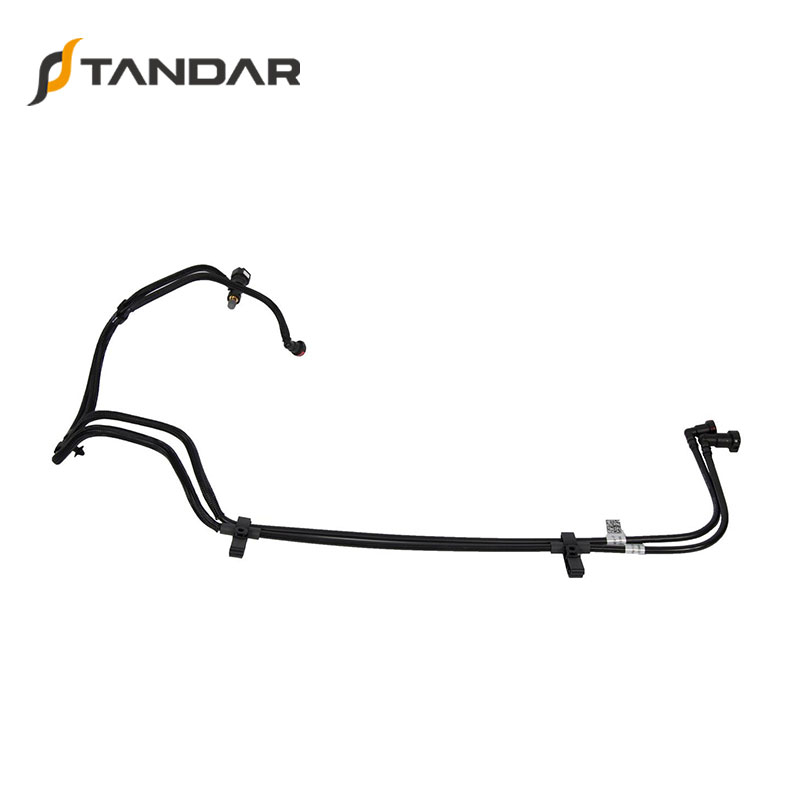 1750816 Hot Selling Automotive Engine Fuel Supply Tube for Ford