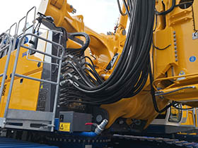 Hydraulic hoses for construction machinery